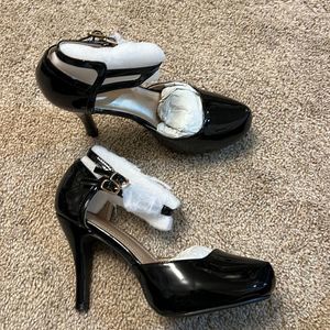 Dream Pairs Black Patent Heels